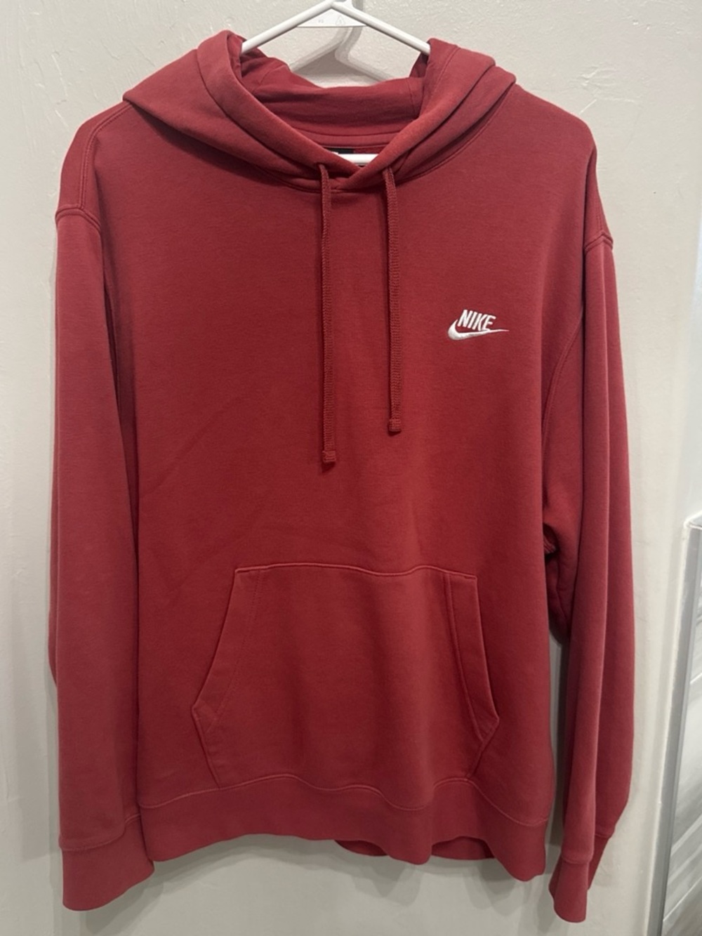 Nike Men's Faded terracotta/clay red tone Pullover Hoodie with White Logo Large